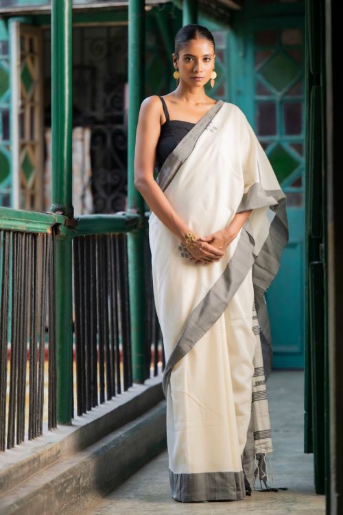 TICH Soft & Light. Handwoven Bengal Cotton Saree - Cream Elegance