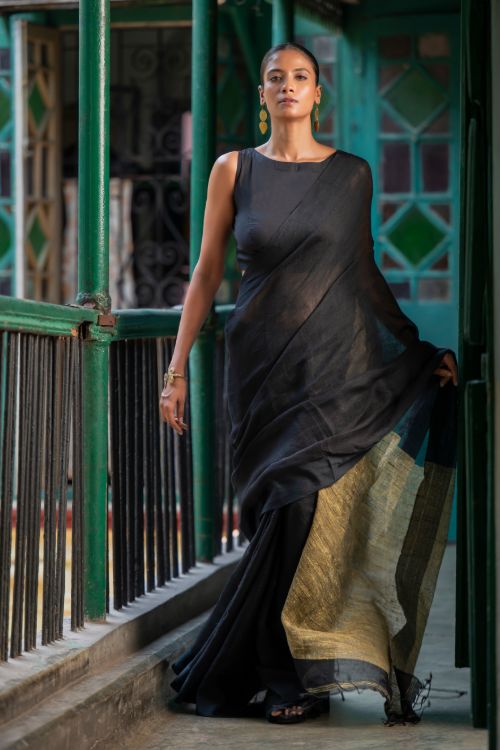 TICH Elegant Handwoven Bengal Linen Saree - Charcoal Dusk