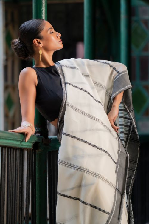 TICH Soft & Light Handwoven Bengal Cotton Saree - Monochrome Moods