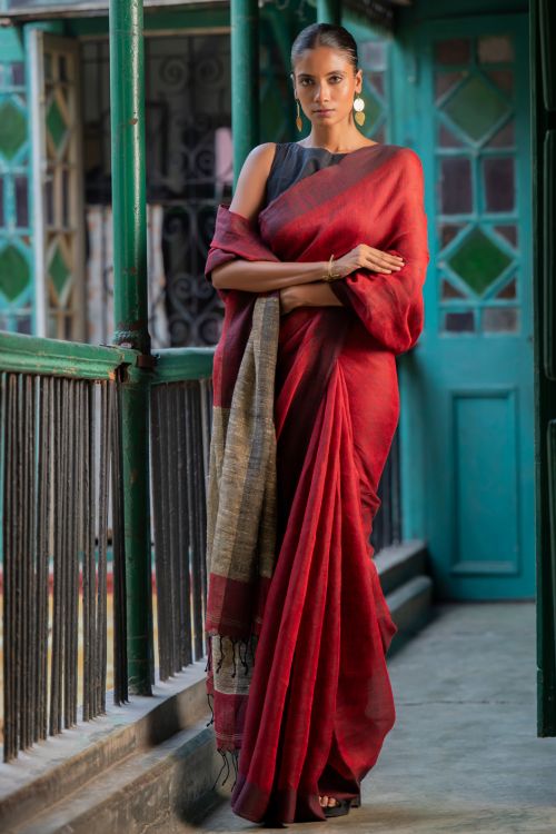 TICH Stunning Elegance. Handwoven Bengal Linen Saree - Scarlet Drape