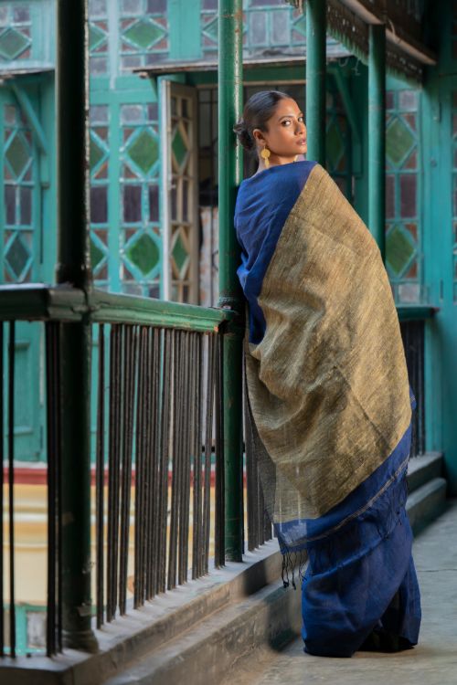 TICH Stunning Elegance. Handwoven Bengal Linen Saree - Indigo Drape