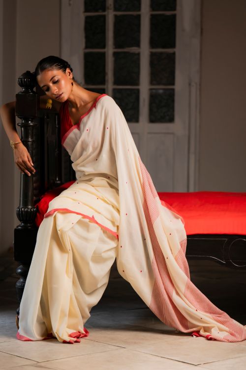 TICH Soft & Light. Handwoven Bengal Cotton Saree - Classic Hues