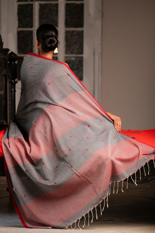 TICH Soft & Light. Handwoven Bengal Cotton Saree - Hearts