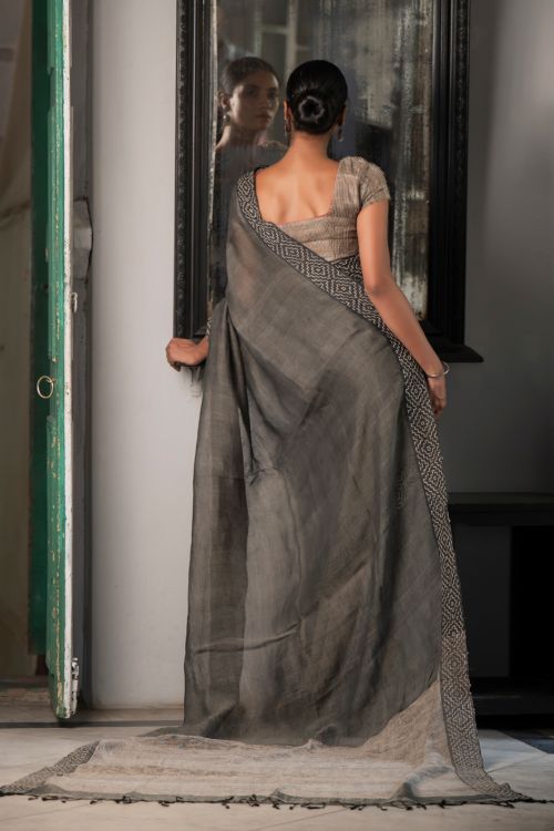 TICH Elegant Kantha Embroidered Handwoven Bengal Linen Saree - Smokeleaf