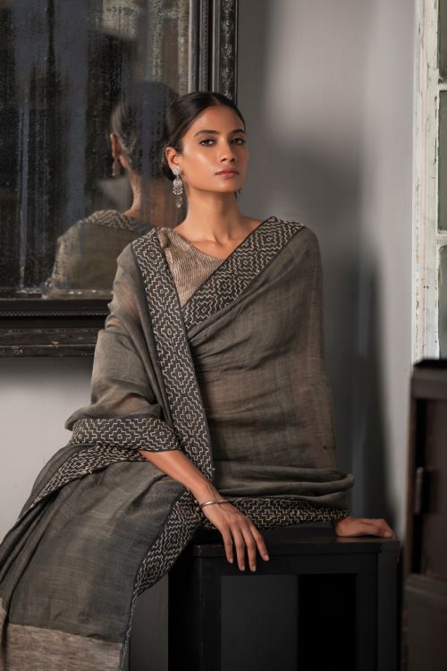 TICH Elegant Kantha Embroidered Handwoven Bengal Linen Saree - Smokeleaf