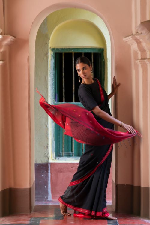 TICH Soft & Light. Handwoven Bengal Cotton Saree - Raat Baheli