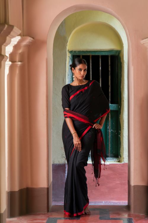 TICH Soft & Light. Handwoven Bengal Cotton Saree - Nishir Bindu