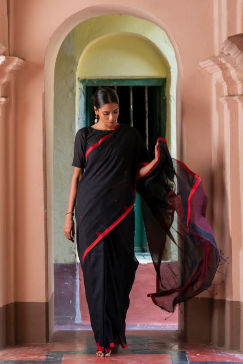 TICH Soft & Light. Handwoven Bengal Cotton Saree - Nishir Bindu