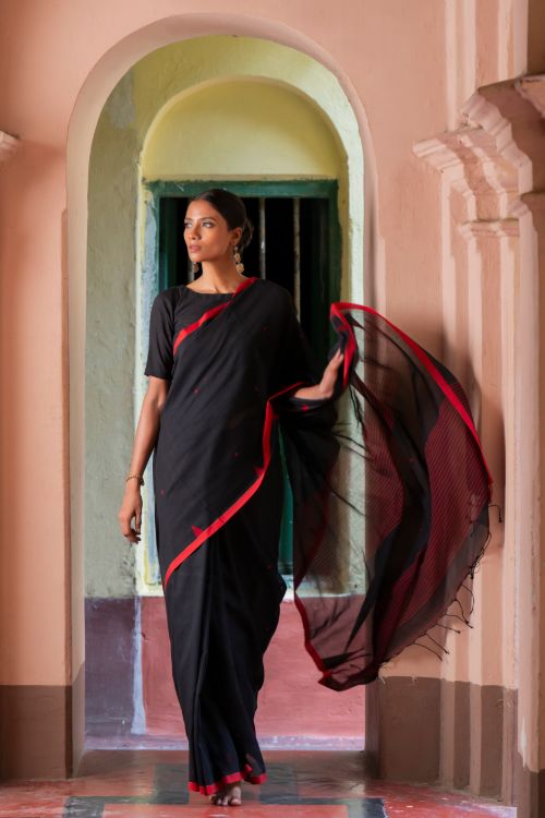 TICH Soft & Light. Handwoven Bengal Cotton Saree - Nishir Bindu