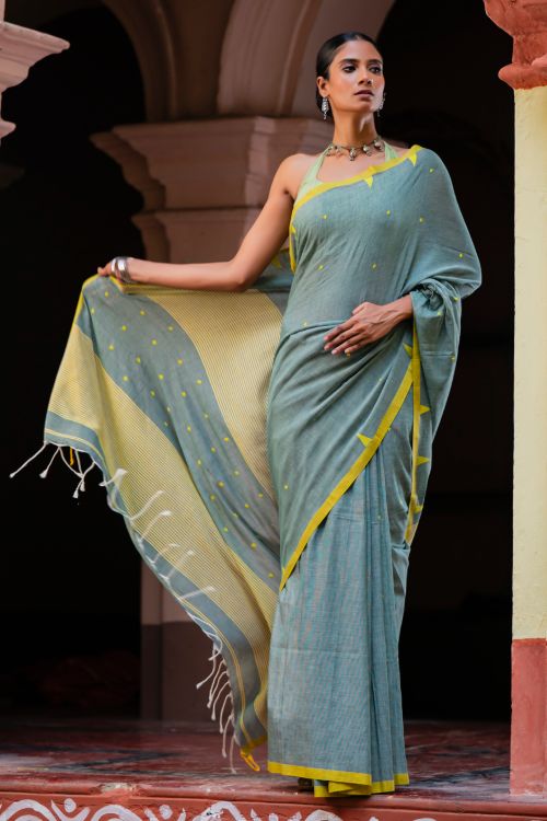 TICH Soft & Light. Handwoven Bengal Cotton Saree - Megh