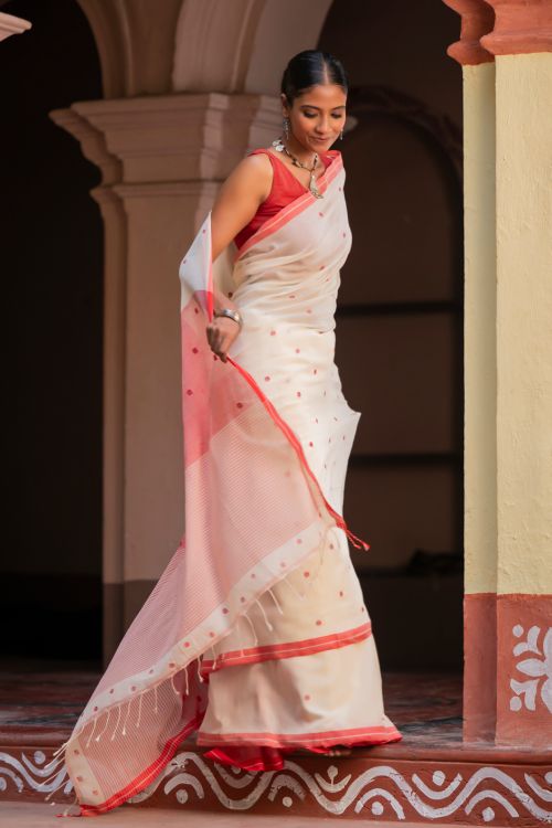 TICH Exclusive Soft Handwoven Bengal Cotton Jamdani Saree - Classic Dots