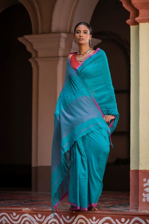 TICH Soft & Light. Handwoven Bengal Cotton Saree - Cerulean Mood