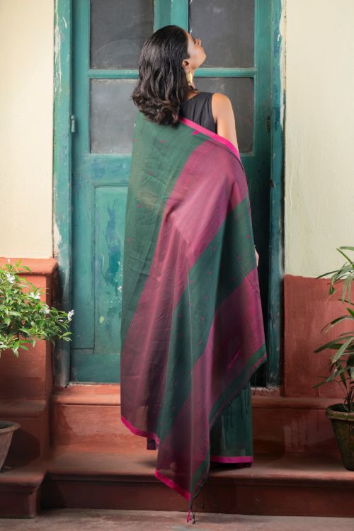 TICH Soft & Light. Handwoven Bengal Cotton Saree - Garden Noir