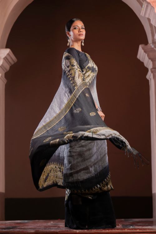 TICH Exclusive Handwoven Bengal Linen Jamdani Saree - Meghrekha