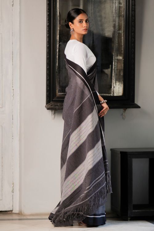 TICH Ethnic Elegance. Handwoven Pateda Aanchu Saree - Karungani