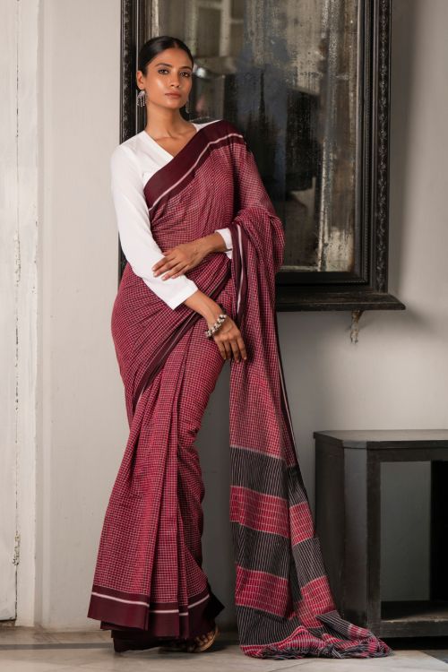TICH Ethnic Elegance. Handwoven Pateda Aanchu Saree - Semmani