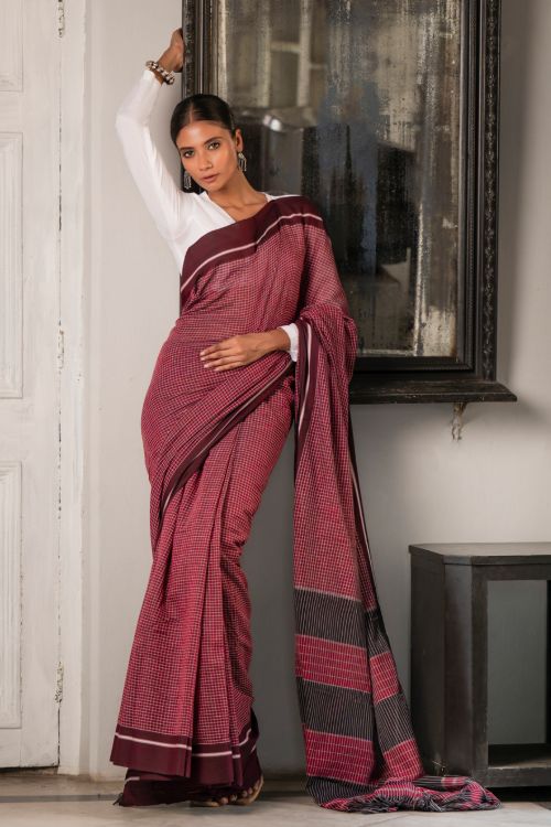 TICH Ethnic Elegance. Handwoven Pateda Aanchu Saree - Semmani