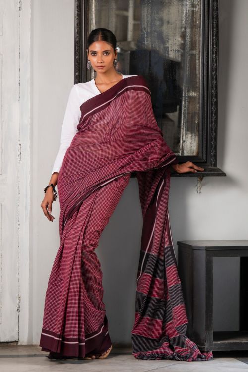 TICH Ethnic Elegance. Handwoven Pateda Aanchu Saree - Semmani