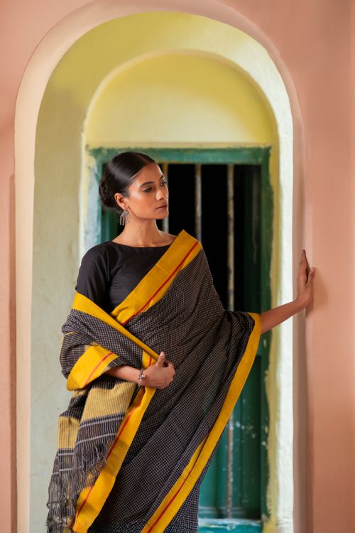TICH Ethnic Elegance. Handwoven Pateda Aanchu Saree - Aenugudi