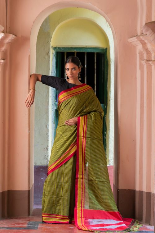 TICH Deccan Elegance. Maharashtrian Small Checks Lugadi Saree - HaldiPatta