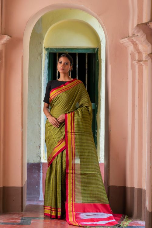 TICH Deccan Elegance. Maharashtrian Small Checks Lugadi Saree - HaldiPatta