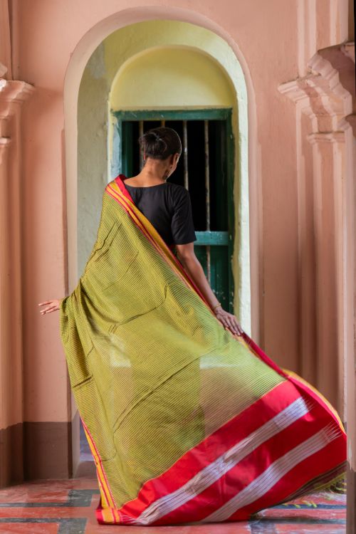 TICH Deccan Elegance. Maharashtrian Small Checks Lugadi Saree - HaldiPatta