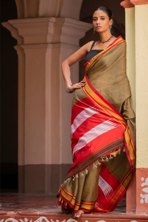 TICH Deccan Elegance. Maharashtrian Small Checks Lugadi Saree - Kesar Katha