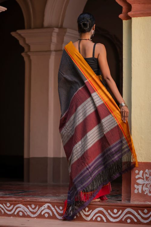 TICH Ethnic Elegance. Handwoven Pateda Aanchu Saree - KaviRekha