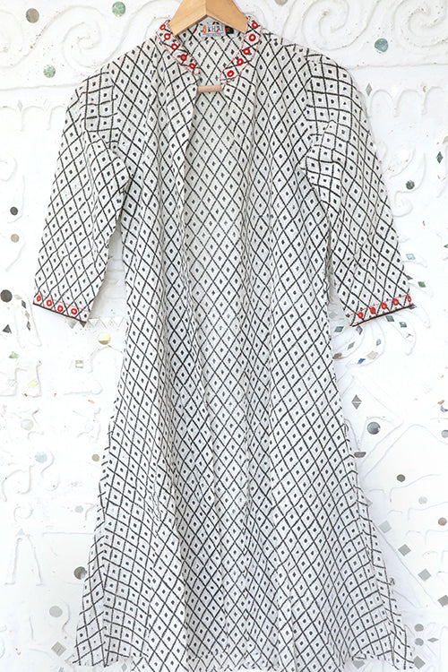 Okhai 'Sample Two Hundred and Three'