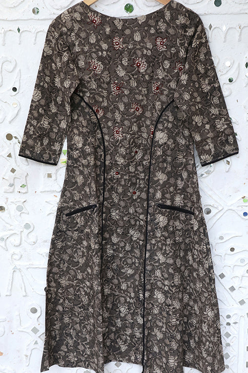 Okhai 'Sample Two Hundred and Eight'