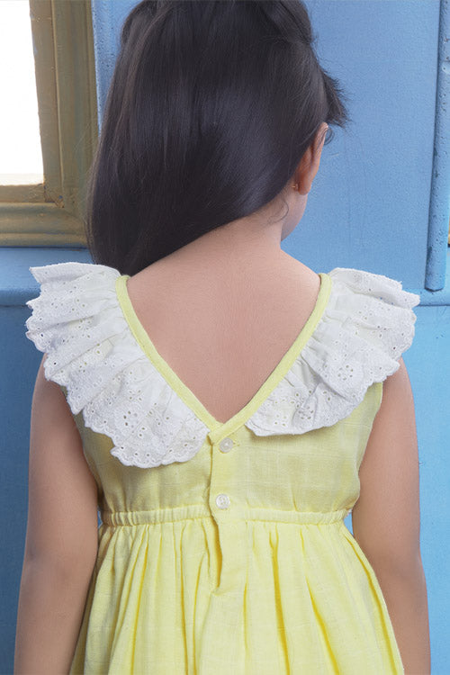 Soleilclo Hand Embroidered Sleeveless Gauze Dress & Ruffled Shorts Set