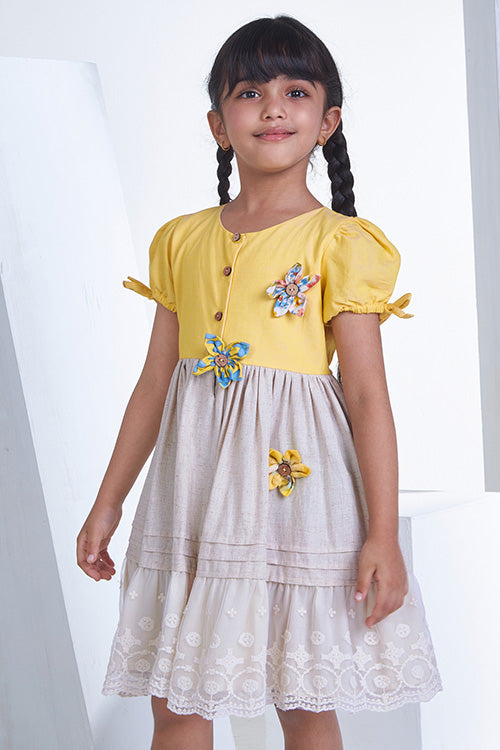 Soleilclo "Golden Daisy Dazzle" Puff Sleeves Flower Applique Cotton Dress