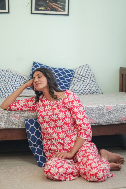 Sootisyahi 'Blush Floral' Handblock Printed Pure Cotton Night Suit