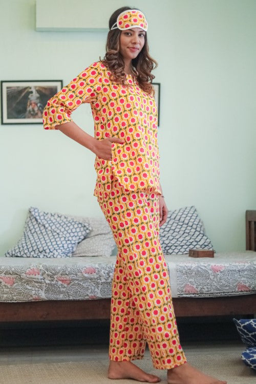 Sootisyahi 'Flower Crown' Handblock Printed Pure Cotton Night Suit