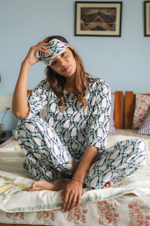 Sootisyahi 'Icy Penguin' Handblock Printed Pure Cotton Night Suit
