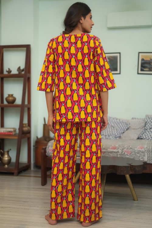 Sootisyahi 'Penguin Fiesta' Handblock Printed Pure Cotton Night Suit