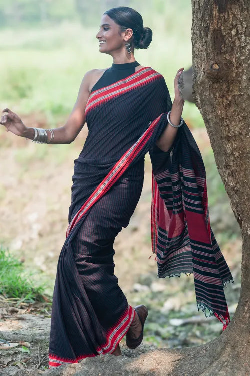 THE ICH Bengal Weaves. Handwoven Soft Cotton Saree - Midnight Ember