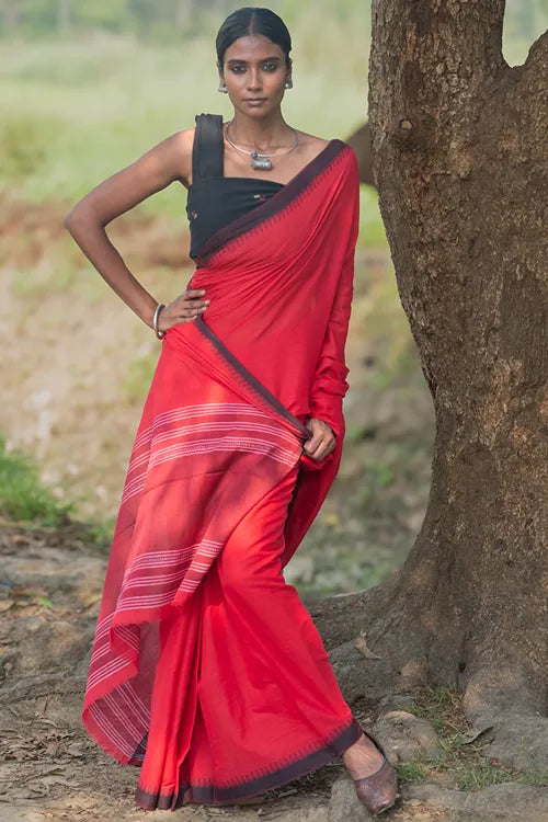 The ICH Bengal Weaves. Handwoven Soft Cotton Saree - Crimson Flow
