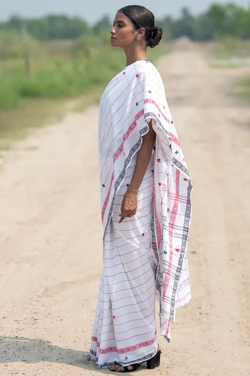 The ICH Bengal Weaves. Handwoven Soft Cotton Saree - Ivory Grid