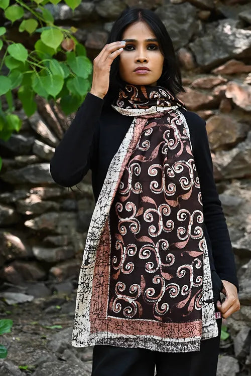 The ICH Light & Elegant. Handcrafted Silk Batik Stole - Cocoa Spiral