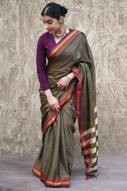 Deccan Elegance. Cotton Blend Ilkal Saree - Maati