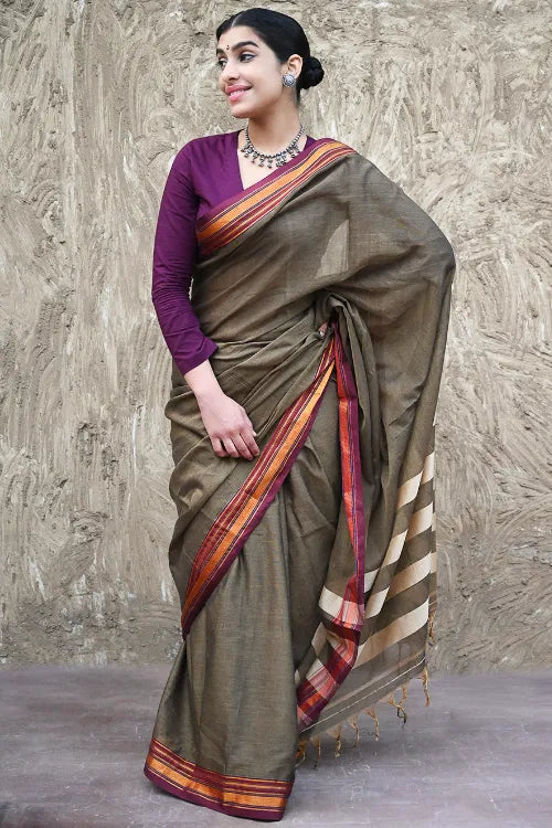 Deccan Elegance. Cotton Blend Ilkal Saree - Maati