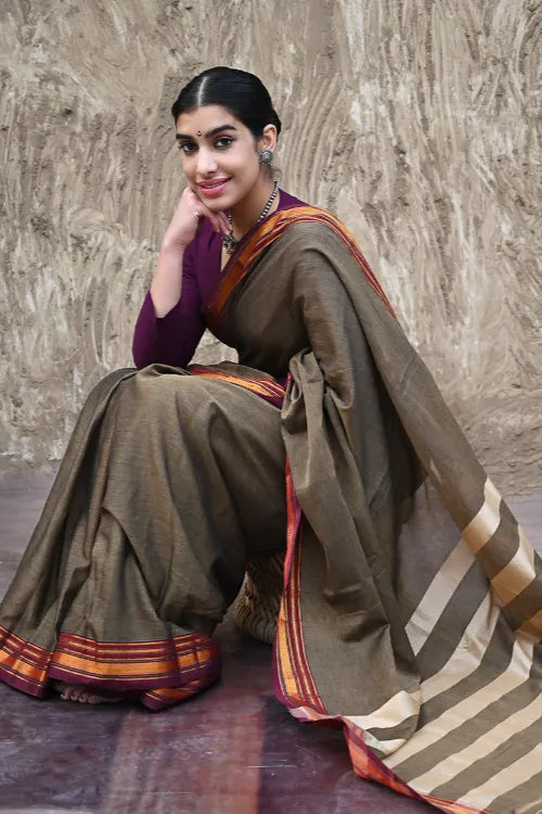 Deccan Elegance. Cotton Blend Ilkal Saree - Maati