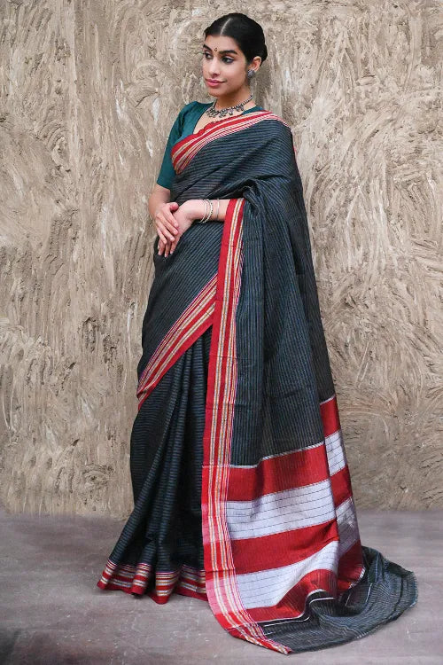 Deccan Elegance. Cotton Blend Self Striped Ilkal Lugdi Saree - Karigari Nargund