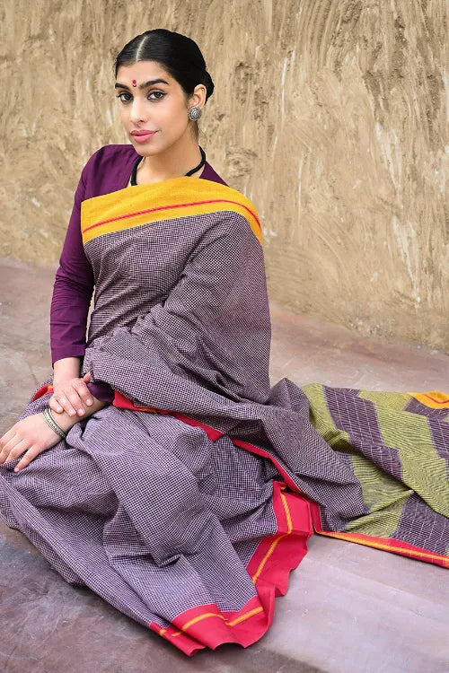 Ethnic Elegance. Handwoven Pateda Aanchu Cotton Saree - Kaveri Madhura