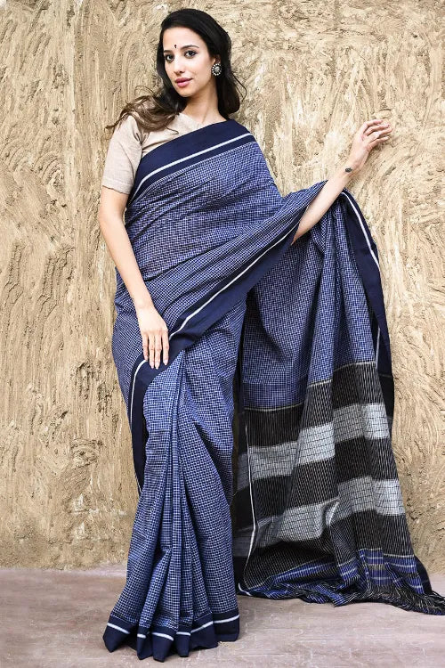 Ethnic Elegance. Handwoven Pateda Aanchu Cotton Saree - Neela Kattam