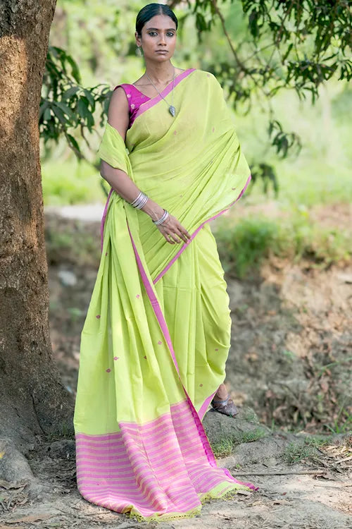 The ICH Bengal Weaves. Handwoven Soft Mul Cotton Saree - Pink Parrot