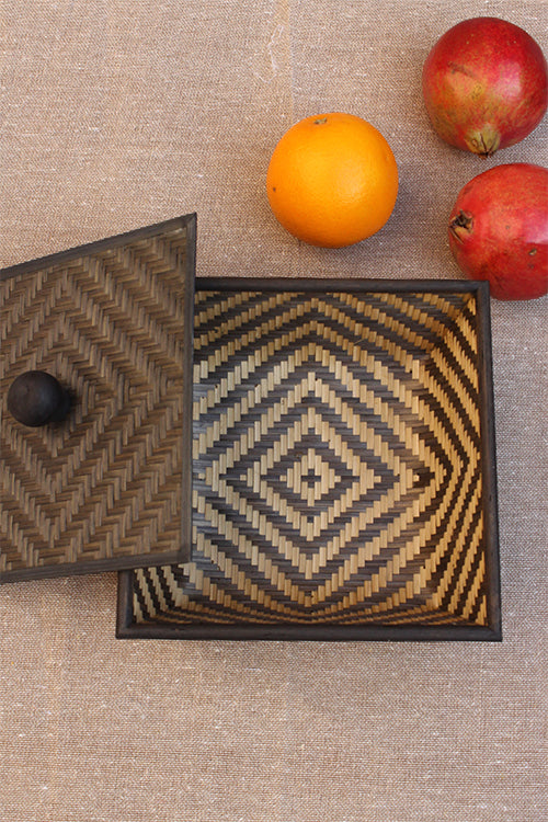 Kadam Haat Handmade Bamboo Fruit Basket With Lid (Black)