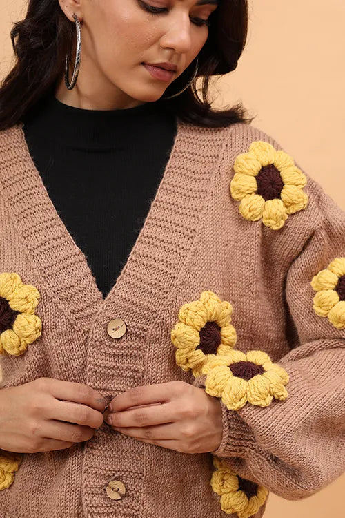 Ajoobaa "Sunflower" Handknitted Merino Sweater - Beige