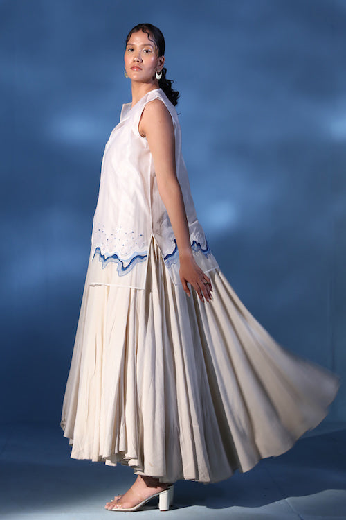 Chambray & Co.'S Evian Resham Thread Embroidery Silk Set